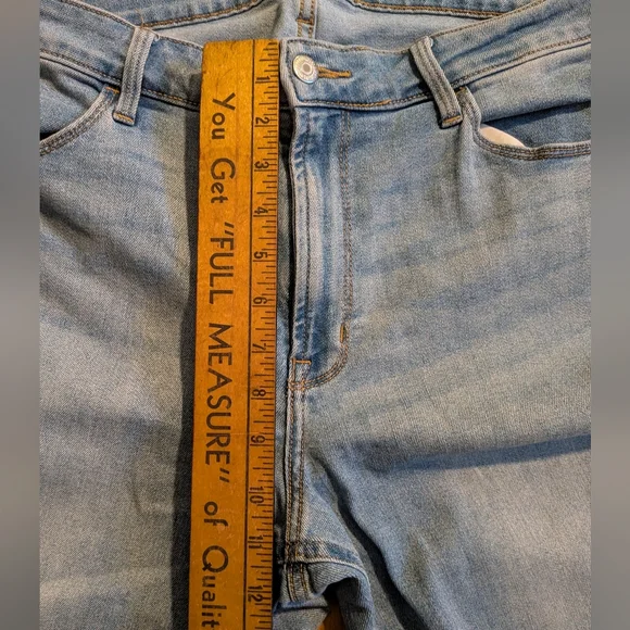 Old Navy "High Rise Super Skinny" Medium Wash Jeans - Picture 10 of 12